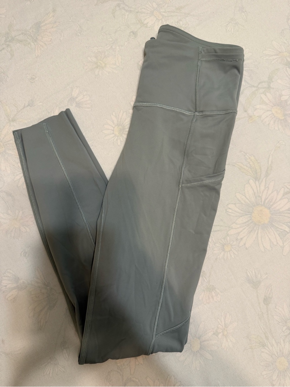 Lululemon High-Waist soft green/grey  Active Leggings